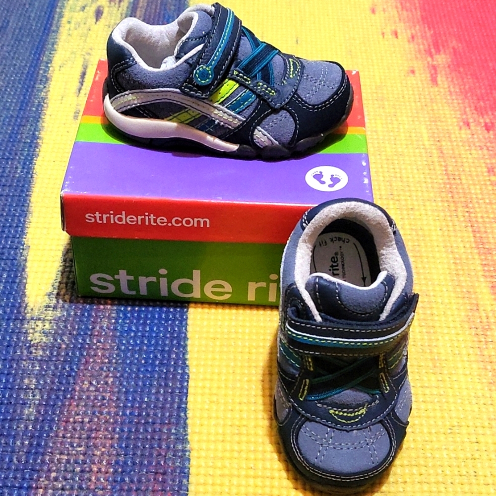 Baby shoes